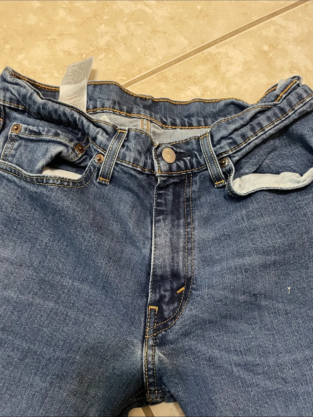 Levi's Relaxed Fit Jeans in Dark Blue Wash